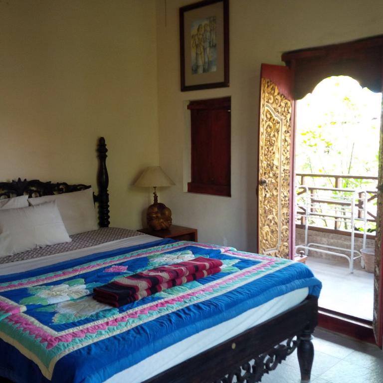 Nirvana Pension Ubud  Exterior photo