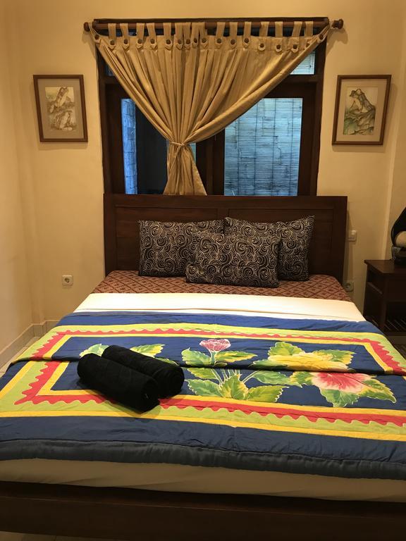Nirvana Pension Ubud  Exterior photo
