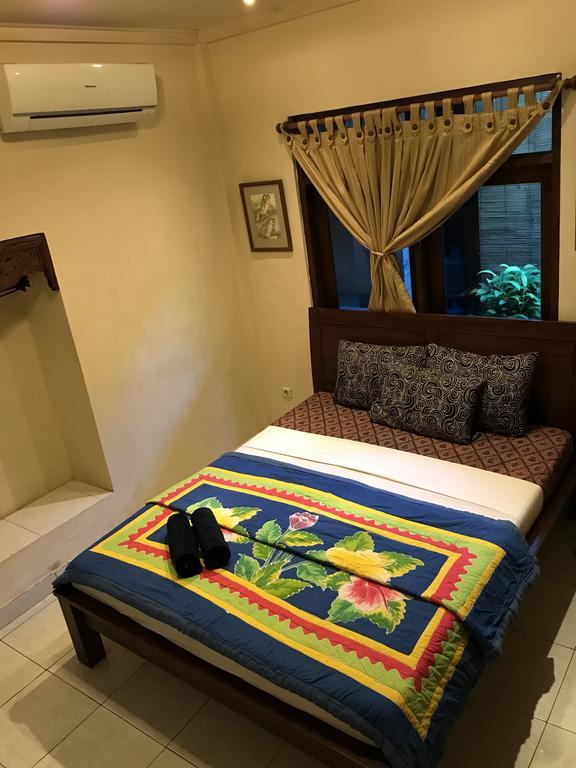 Nirvana Pension Ubud  Exterior photo