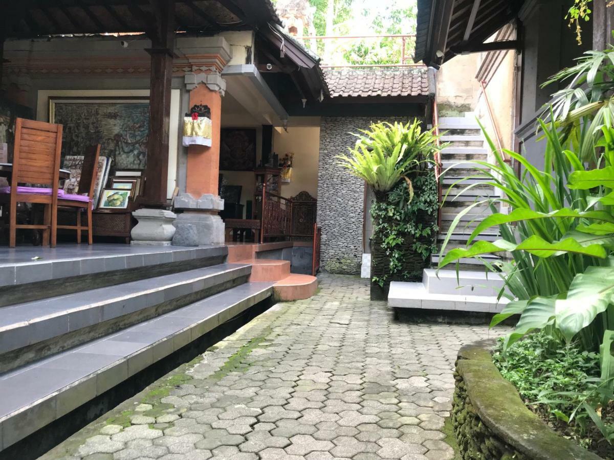 Nirvana Pension Ubud  Exterior photo